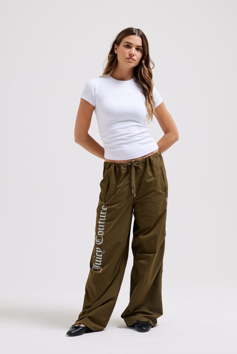 AYLALEGLOGOPARACHUTEPANTS JCWBJ24306 693 DARKOLIVEDOTRUCHEDSSFIITTEDTEE JCWCT24311 117 WHITE