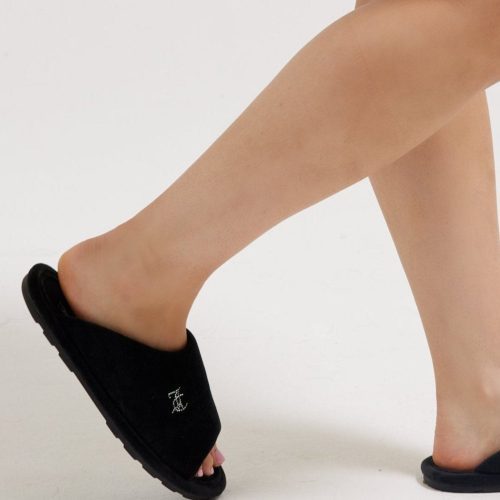 VIVIENVELOURPADDEDSLIPPER JCFYL224005 101 BLACK3 7aefa1fa df30 4510 9d45 a3f2f631f25e